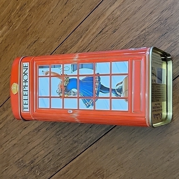 Vintage Churchill's Red Kiosk Telephone Booth Collectible Bank Tin - Picture 3 of 10